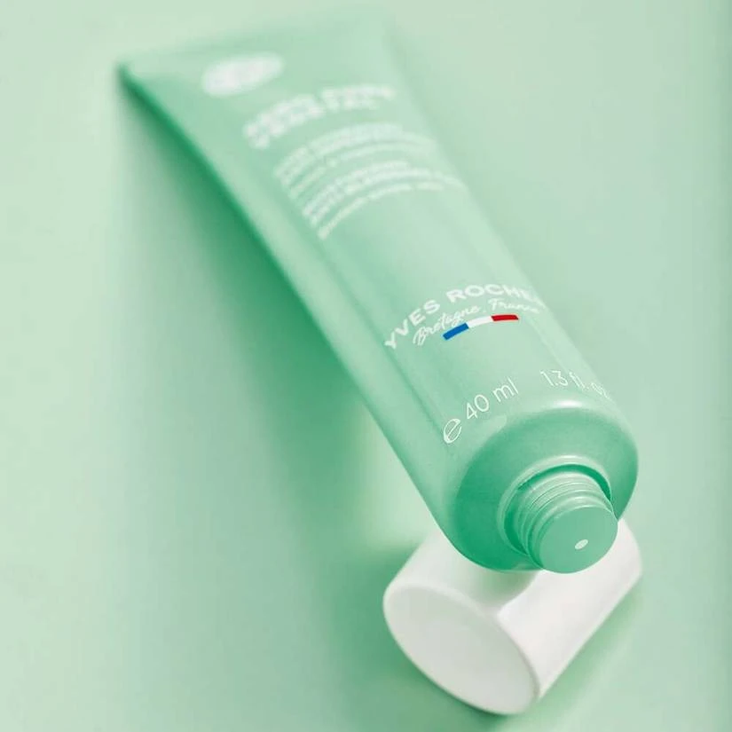 Moisturizing Blemish Care 5 Moisturizing Blemish Care - Image 3