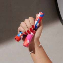 Matte Lipstick - Rouge Elixir -Lunara Beauty Store medias 372